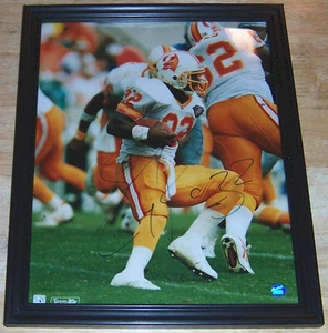 C.O.A. Foto enmarcada autografiada de Errict Rhett Tampa Bay Buccaneers firmada 8x10 H8 - Imagen 1 de 2