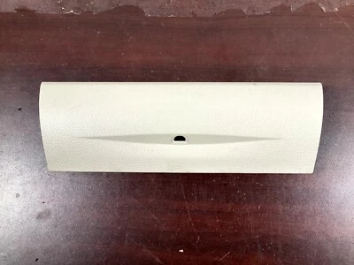 BMW 328i 2012-2016 tablero central cubierta inferior panel de ajuste 9218562 OEM. Foto 1 de 4