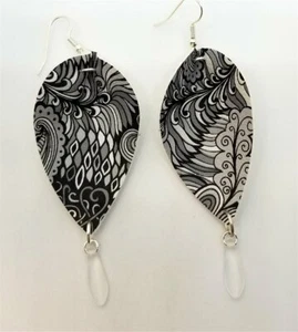 Black and White Paisley FAUX Leather Earrings with Frosted Glass Dagger Beads - Picture 1 of 5