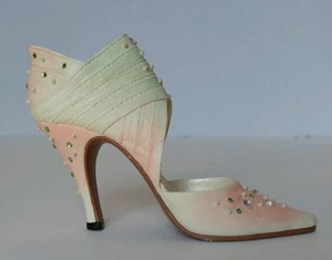Spring Raine 25073 Just The Right Shoe 1999 Collection Collectible Miniature - Picture 1 of 10