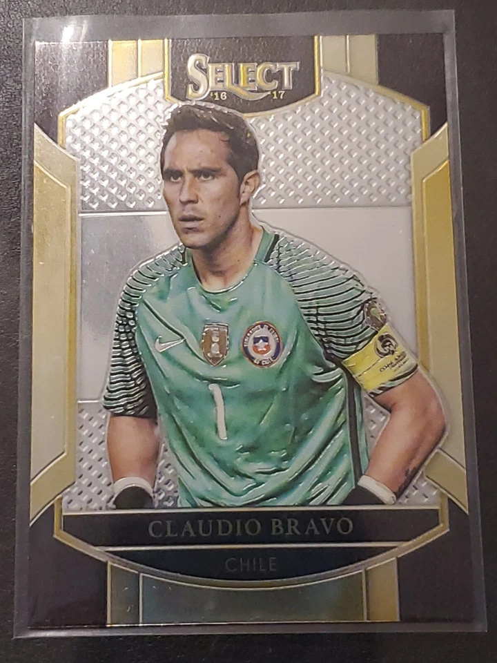 2016-17 Panini Select Terrace Claudio Bravo #37 - Image 1 of 1