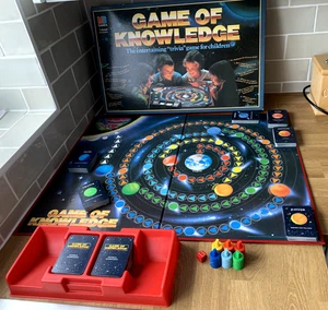 Game of Knowledge MB Games 1984 Trivia Board Game Vintage 100% COMPLETE VGC - Picture 1 of 14