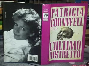 Patricia CORNWELL L’ultimo distretto (Su lic Mondadori) Mondolibri 1 Ed  2001  - Foto 1 di 4