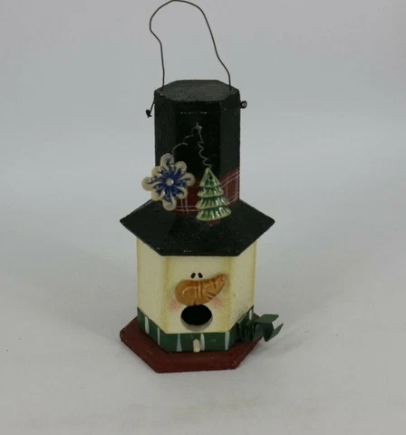 Rustic Snowman Birdhouse With Black Top Hat Cover