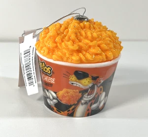 Cheetos Mac N Cheese Ruz Novedad Adorno de Navidad. ¡NUEVO! (2.7" x 2.7" x 2.87") - Imagen 1 de 3