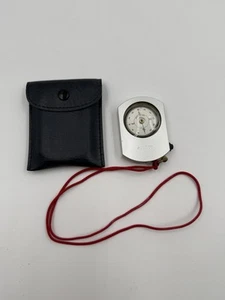 Strumento vintage SUUNTO KB-14/360R bussola con custodia - Foto 1 di 5