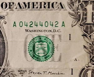 Número de serie de lujo serie de billetes de $1 2017A ~04244042~ ((Trinario/4OaK/2 pares)) - Imagen 1 de 3