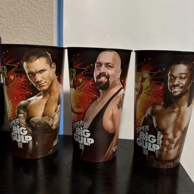 WWE 7-11 Wrestling Summer Slam 2010 Big Gulp Kingston Orton Show Lote de 3 Tazas Foto 1 de 4