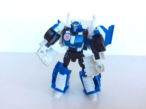 TRANSFORMERS ROBOTS IN DISGUISE STRONGARM, Warrior 2015 Cover
