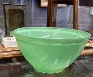 Green Baked Enamel Mixing Bowl With Pourer Crown Crystal Glass? - Picture 1 of 10