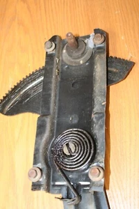 1974 cougar Door Window Manual CRANK Regulator DRIVERS LEFT SIDE - Picture 1 of 4