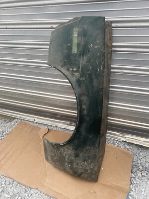 AMC JAVELIN AMX 1970 guardabarros delantero izquierdo sólido algunas abolladuras en el lateral y en la parte superior no oxidado Foto 1 de 4