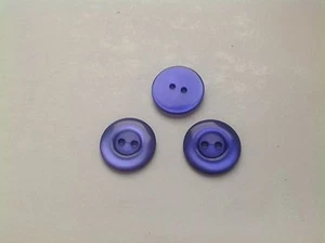 NEW 25  PC BAG 3/4 INCH  ROYAL BLUE  PEARL FINISH  BUTTON - Picture 1 of 3