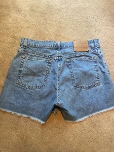 Vintage Double Tab Levi’s 555 Cut Off Shorts Women’s Size 12 Guys Fit Denim 1999 - Picture 1 of 6