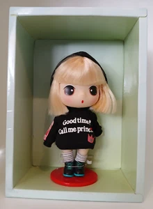 DDUNG DOLL - POUPEE PATINEUSE - POUPEE SKATEUSE +/-20cm - Picture 1 of 5