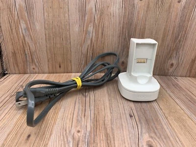 Xbox 360 Quick Charge Kit Controller Battery Charger Dock OEM Genuine - Image 1 of 4