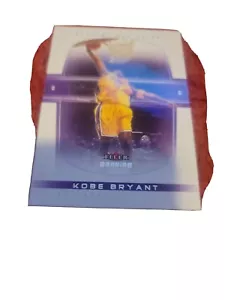 KOBE BRYANT FLEER GENUINE PURPLE BACKGROUND DUNK RARE SP LEGEND HOF - Picture 1 of 3