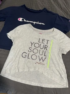Kids crop School shirts. Medium. Lot Of 2. Champion and justice - Picture 1 of 5