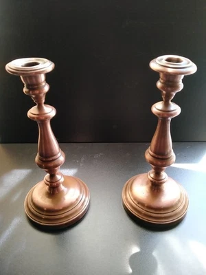 Lot de 2 anciens Bougeoirs/Chandeliers en cuivre/ancien/poinçons /. - Photo 1/4