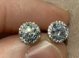 0.5 Carat Lab Created Diamond Halo Stud Earrings Set In Platinum Plated 925 - Picture 1 of 6