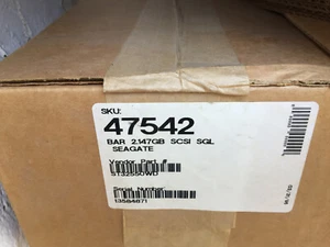 Seagate Barracuda ST-32550WD 3.5" 68-pin 2GB SCSI HDD brand NEW! - Picture 1 of 2