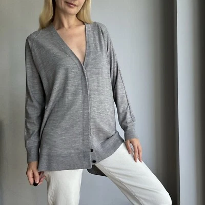 Кардиган Alexander Wang из тонкой шерсти с V-образным вырезом и диагональной спинкой размер M - Изображение 1 из 4