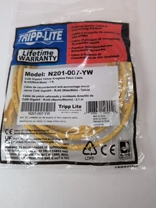 (Paquete de 3) Cable de conexión moldeado Tripp Lite 7FT RJ45 macho Cat6 Gigabit sin enganches   - Imagen 1 de 2