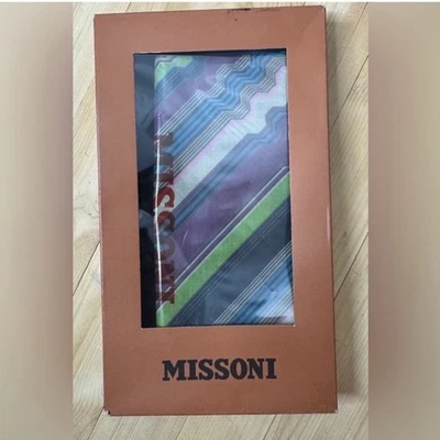 Bufanda Missoni a rayas - verde, púrpura, negro. Nuevo con etiquetas. Y2K Foto 1 de 4