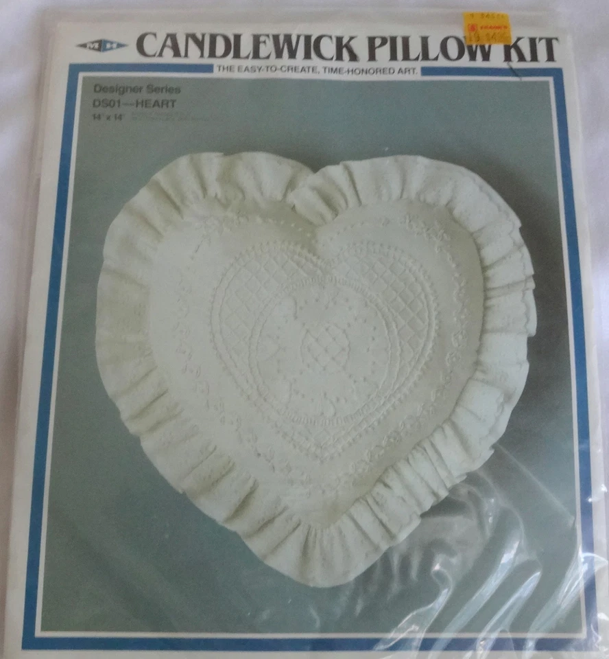 Kit Almohada Candlewick Bordado Corazón Crema Marfil Ds01 14"x14" Sellado Foto 1 de 1
