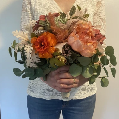 Ramo de boda nupcial económico hermoso flores de imitación blanco rosa naranja Foto 1 de 4