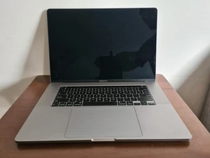 MacBook Pro 16" 2019 A2141 16 Go RAM sans alimentation - Photo 1/6