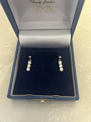 18ct White Gold Diamond Drop Earrings - Image 1 of 3