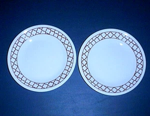 Juego de (2) platos de pan/postre CORELLE Vitrelle 6 3/4" ENREJADO ROJO CARMESÍ - Imagen 1 de 3