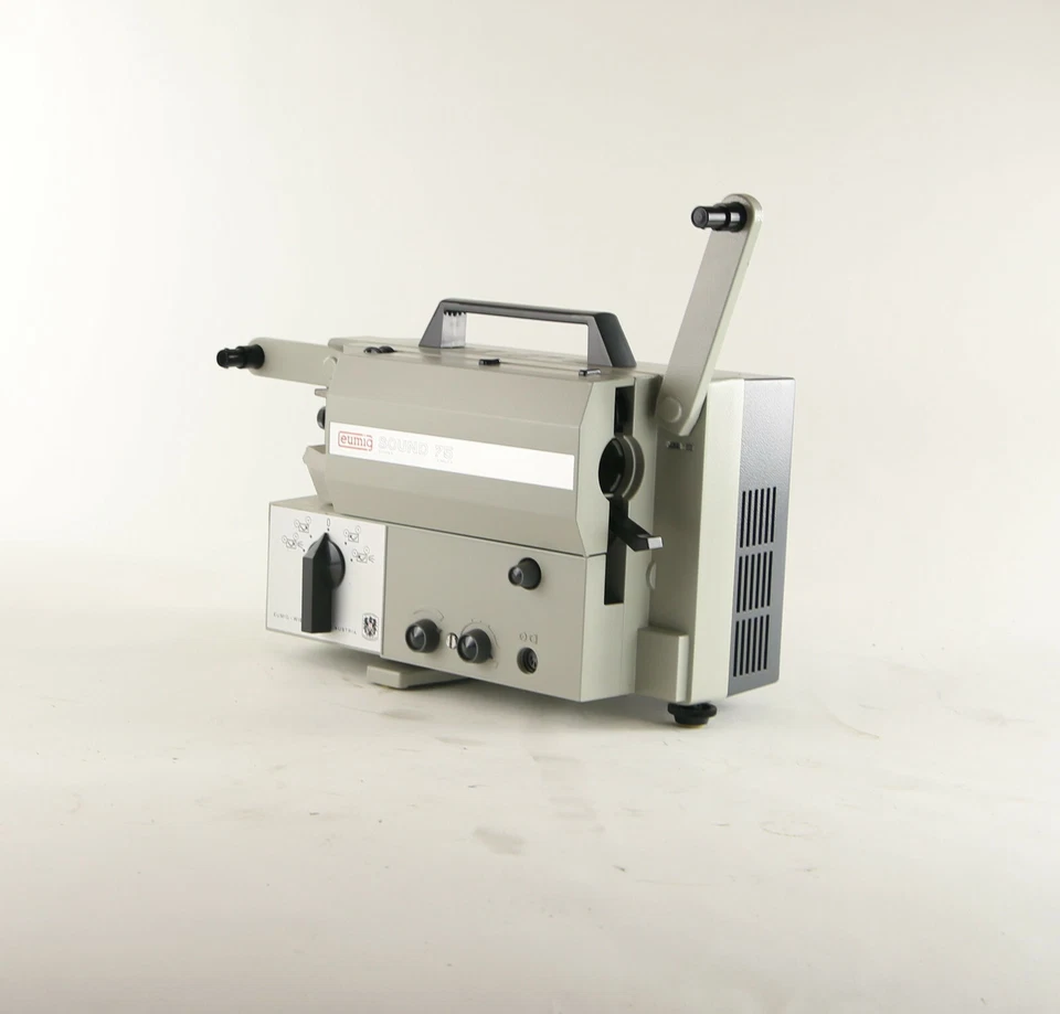 Super 8 Single 8 Filmprojektor Eumig Sound 75 ohne Spulen ohne Objektiv - Bild 1 von 1