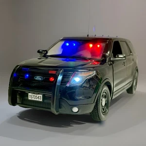 POLICE Un-Marked Secret Service FBI CIA SUV WORKING  LIGHT & 4 Tone Siren 1/18 - Picture 1 of 10