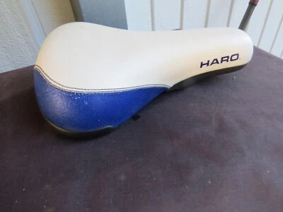 HARO SEAT PADDED EARLY- FREESTYLE BLUE OLD SCHOOL BMX MASTER SADDLE  VINTAGE - Image 1 of 4