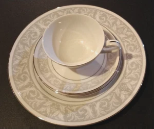 4 Piece W. Dalton 5671 Whitney Imperial China Dinner Place Setting - Picture 1 of 8