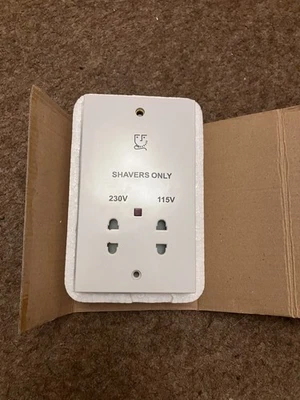 Shaver Socket White Plastic Dual Voltage 115v/230v - Image 1 of 4