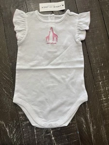 JANIE AND JACK NWT White Bodysuit Short Ruffle Sleeves Size 6-12M Pink Giraffes - Picture 1 of 6