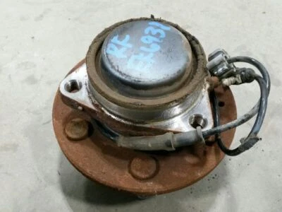 Buje de rueda delantero usado se adapta a: camioneta Chevrolet Silverado 1500 2016 delantera 4x2 Foto 1 de 4