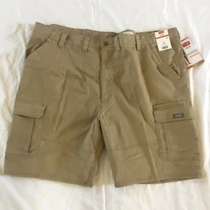 Mens Wrangler Cargo Shorts w Stretch Relaxed Fit Tech Pocket khaki tan size 48 - Picture 1 of 5