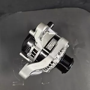 Honda CR-V L4 2.4Liter 135Amps K24W9 2015-2019 Alternator Reman 1 Year Warranty - Picture 1 of 10