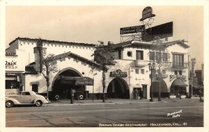 Brown Derby Restaurant Vintage Auto Straßenszene Hollywood, CA 1930er RPPC Postkarte - Bild 1 von 2