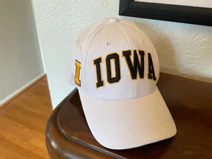 Iowa Hawkeyes Top Of The World White snapback Hat Cap Football Basketball - Picture 1 of 5