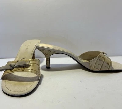 Bandolino Womens Size 10.5 A.J. Crocodile Beige Slide With Bow Suede Toes - Image 1 of 4