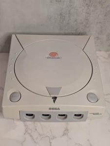 Sega Dreamcast HKT-3020 Console Only For Parts Or Repair - Turns On *READ* - Picture 1 of 10