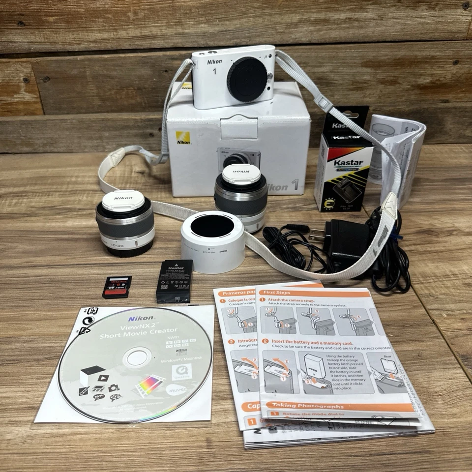 Kit Completo Nikon 1 J1 - Como Nuevo, Lentes 10-30 30-110mm, SD, Bolsa, Caja Original Foto 1 de 4