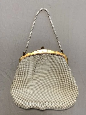 Vtg Whiting & Davis Mesh Evening Bag White, Gold Kiss Closure, Snowflake Detail - Image 1 of 4