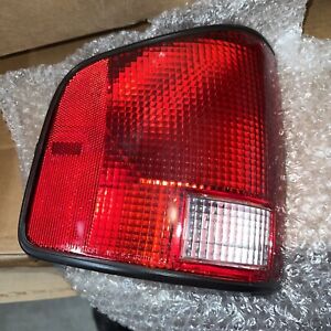1994-2004 Chevy S10 GMC S15 Sonoma Tail Lights Brake Lamp Left+Right Aftermarket