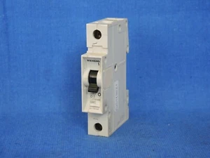 Siemens 5SX2 D3 disyuntor monofásico 3 Amp - Imagen 1 de 3